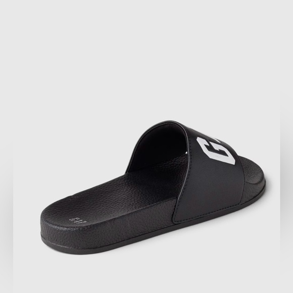Gap Logo Slides - Picture 3 of 5